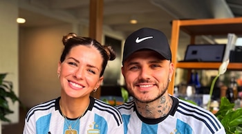 Entre amigos, la China Suárez y Mauro Icardi celebraron el triunfo de Argentina: el particular gesto del deportista