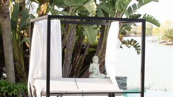 También se colocan camastros en