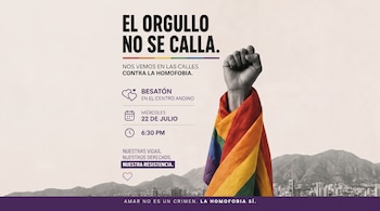 Mano cerrada envuelta en tela con los colores del arcoíris. Texto en español, iconos de corazón, calendario y reloj. Fondo urbano y montañas.