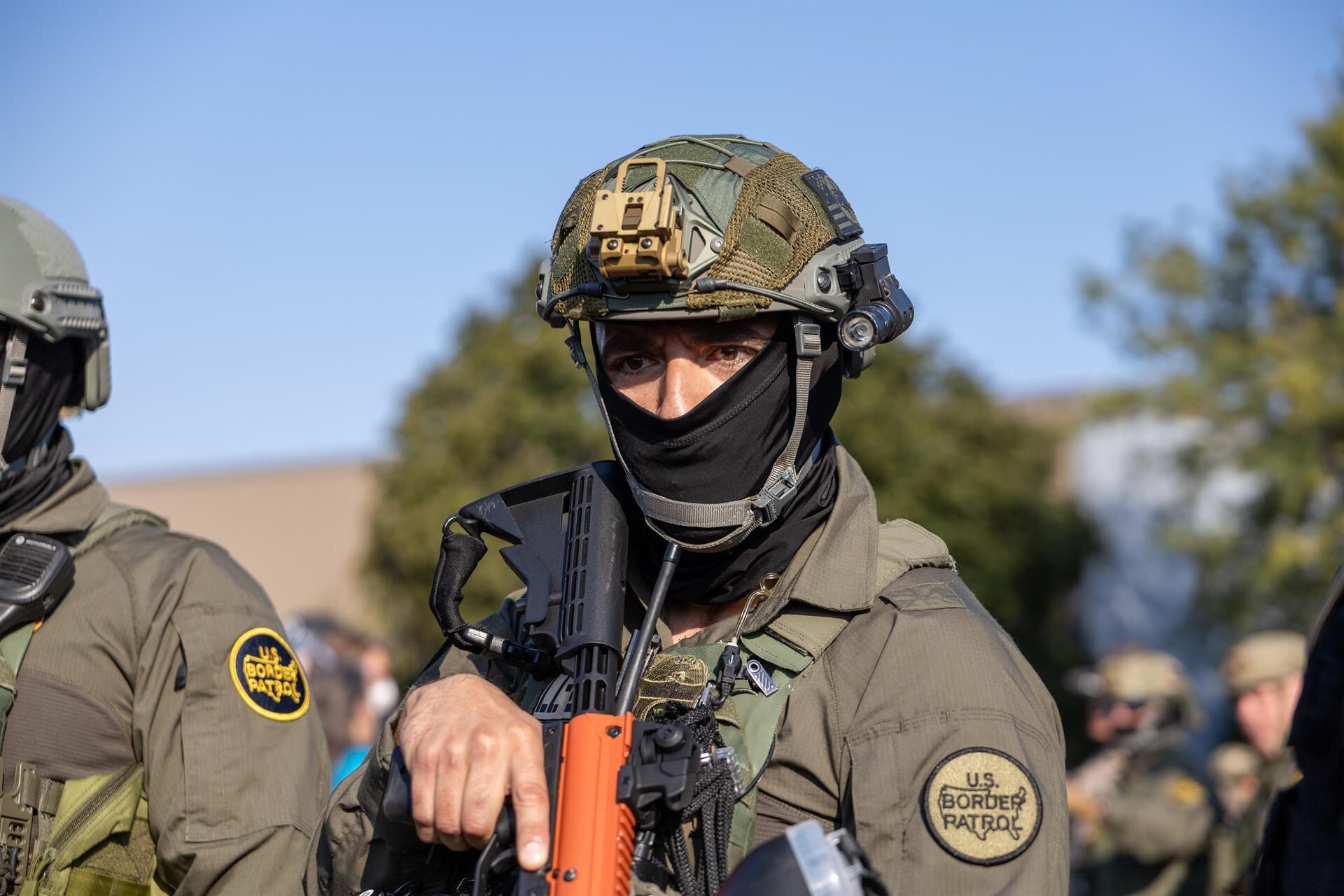 Agentes de la CBP reforzaron la seguridad en Chicago tras la amenaza lanzada por los Latin Kings. (Europa Press)