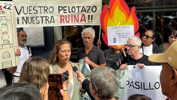 La lucha de las ‘otras Maricarmen’ en Madrid: “Llevamos dos años de acoso y derribo porque la propiedad quiere echarnos para especular”