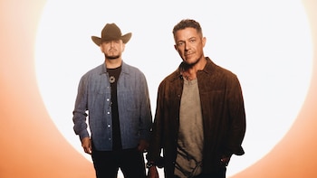 Alejandro Sanz y Edén Muñoz lanzan nueva colaboración: esto dice la letra de “Yo Era Poesía”