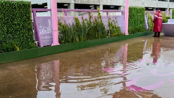 Costó 2 mil mdp y se encharcó al primer día: así inauguraron la Calzada Flotante de Tlalpan a días del Mundial
