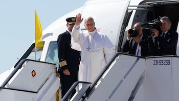 Visita del papa León XIV a España, en directo | El papa ya vuela a Barcelona, segunda etapa de su viaje apostólico