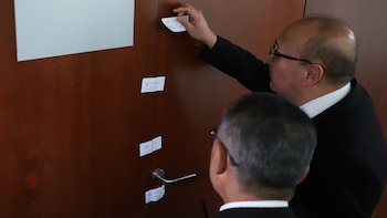 Clausuran salón de belleza en