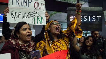 Trump cancela viajes de refugiados