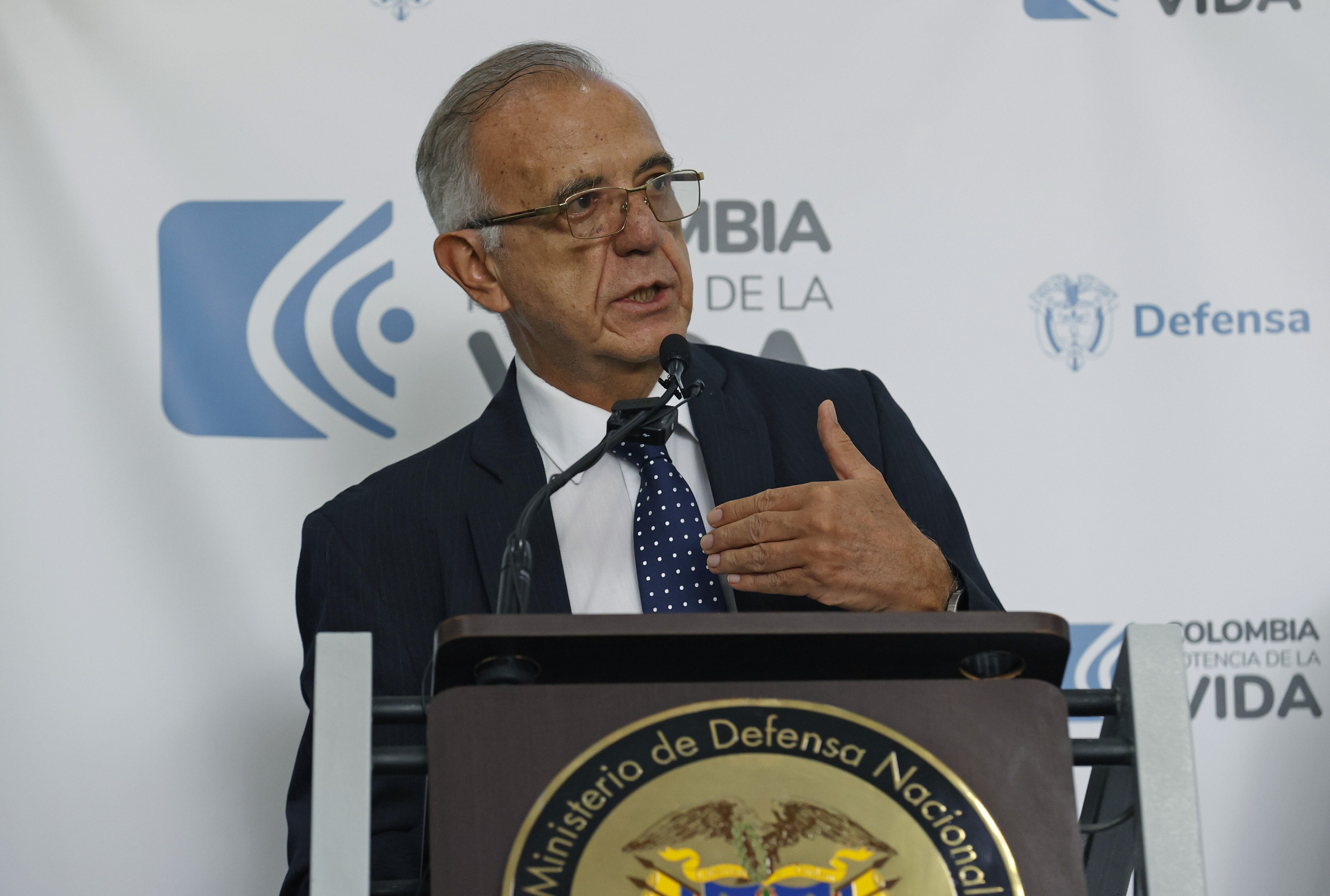 Ministro de Defensa de Colombia, Iván Velásquez, radicó proyecto para prevenir mercenarismo - crédito Mauricio Dueñas Castañeda/EFE