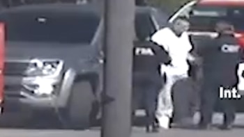 Así fue la detención de Callejero Fino: circulaba en una camioneta sin patente y con una Glock .40 en la guantera