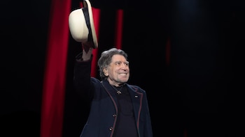 Joaquín Sabina inmortaliza su gira de despedida en el disco 'Hola y Adiós'