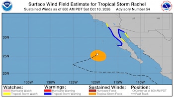 Mapa meteorológico con la trayectoria de una tormenta tropical en el océano Pacífico frente a la península de Baja California.
