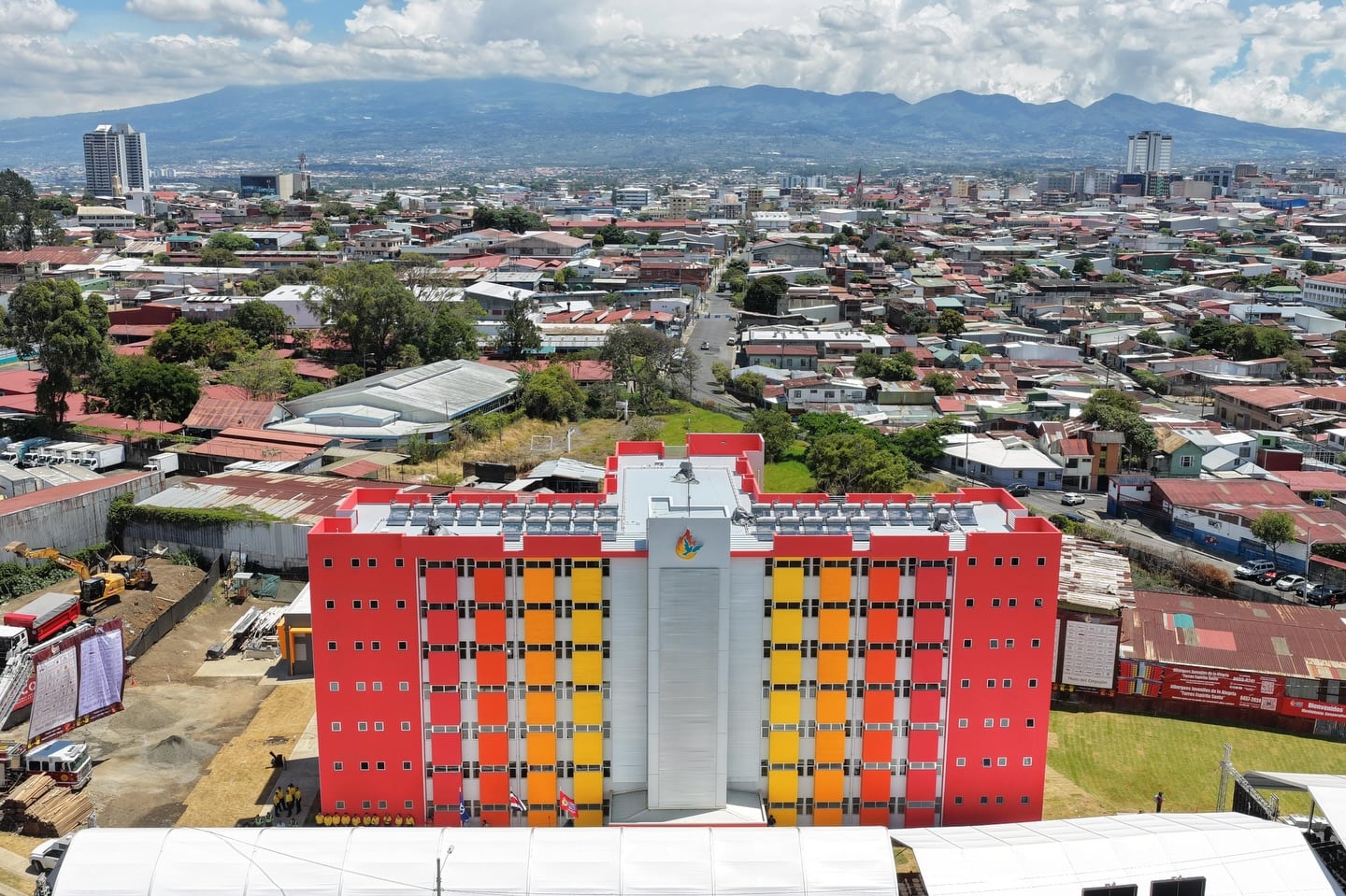 Un enfoque de acompañamiento integral brinda acceso a educación, capacitación laboral y apoyo emocional, previniendo que los adolescentes queden en situación de calle. (Cortesía: Gobierno de la República)