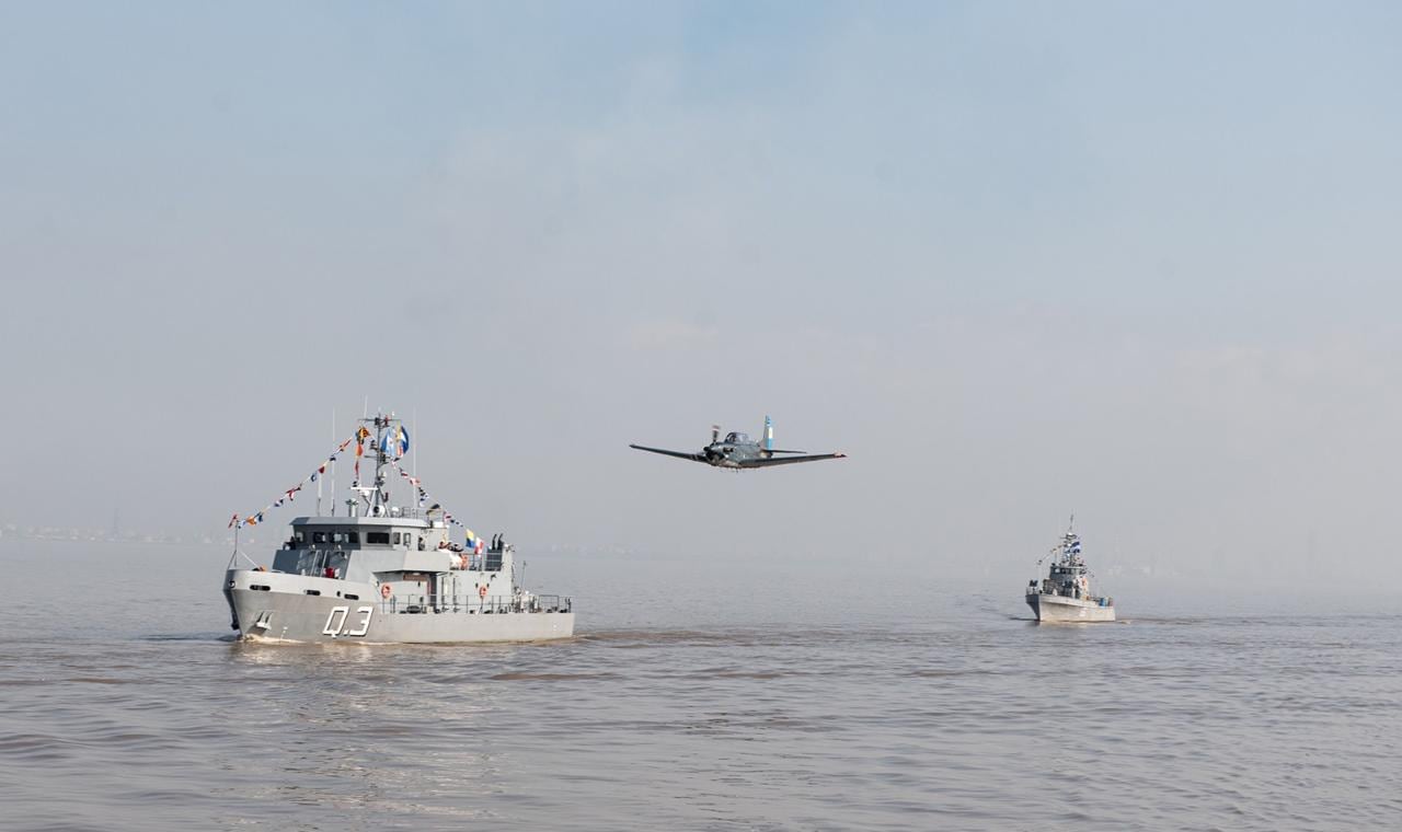 La Base Naval de Mar del Plata recibió al submarino brasileño Humaitá para un ejercicio conjunto de Argentina y Brasil orientado al control del Atlántico Sur