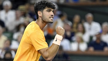 Carlos Alcaraz frena a Fonseca