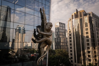 Fotografía de la escultura Mono