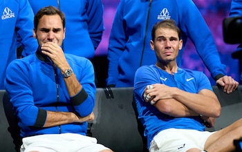 La emoción de Nadal y Federer en 2022, el día del retiro de Roger del tenis (Peter van den Berg-USA TODAY Sports)