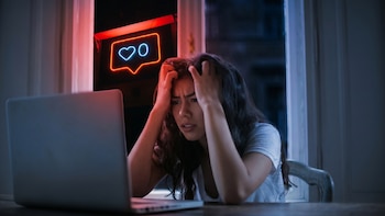 La ansiedad digital ya afecta al 60% de la juventud iberoamericana