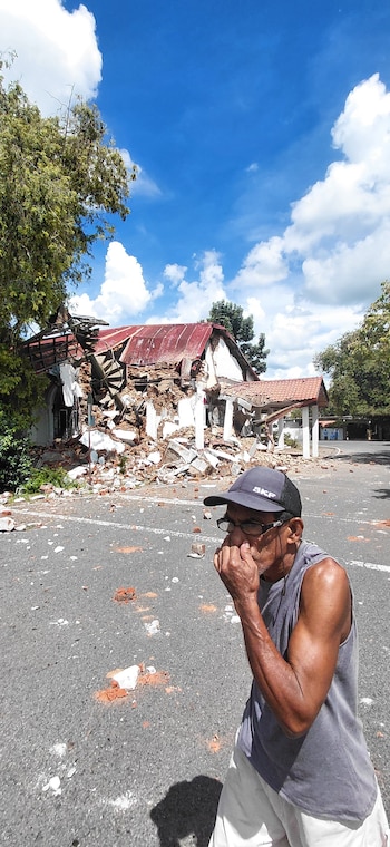 Un terremoto de magnitud 7,7 sacude Panamá y causa daños en edificios y vías