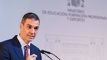 Sánchez felicita al nuevo presidente