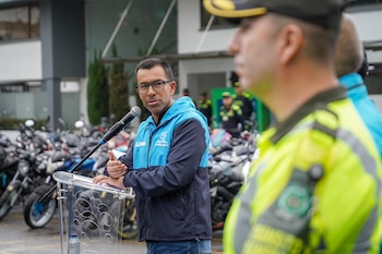 En 2026, Cundinamarca registró 302 hurtos de automotores, 50 menos que en el mismo periodo de 2025, mostrando una tendencia a la baja - crédito Jorge Emilio Rey/X
