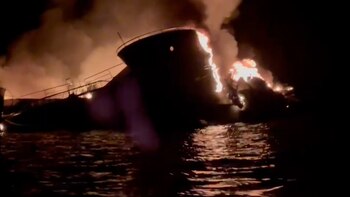 Un yate turístico se incendió