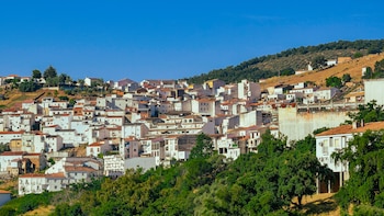 Las cuatro provincias españolas donde aún puedes comprar una casa por menos de 100.000 euros