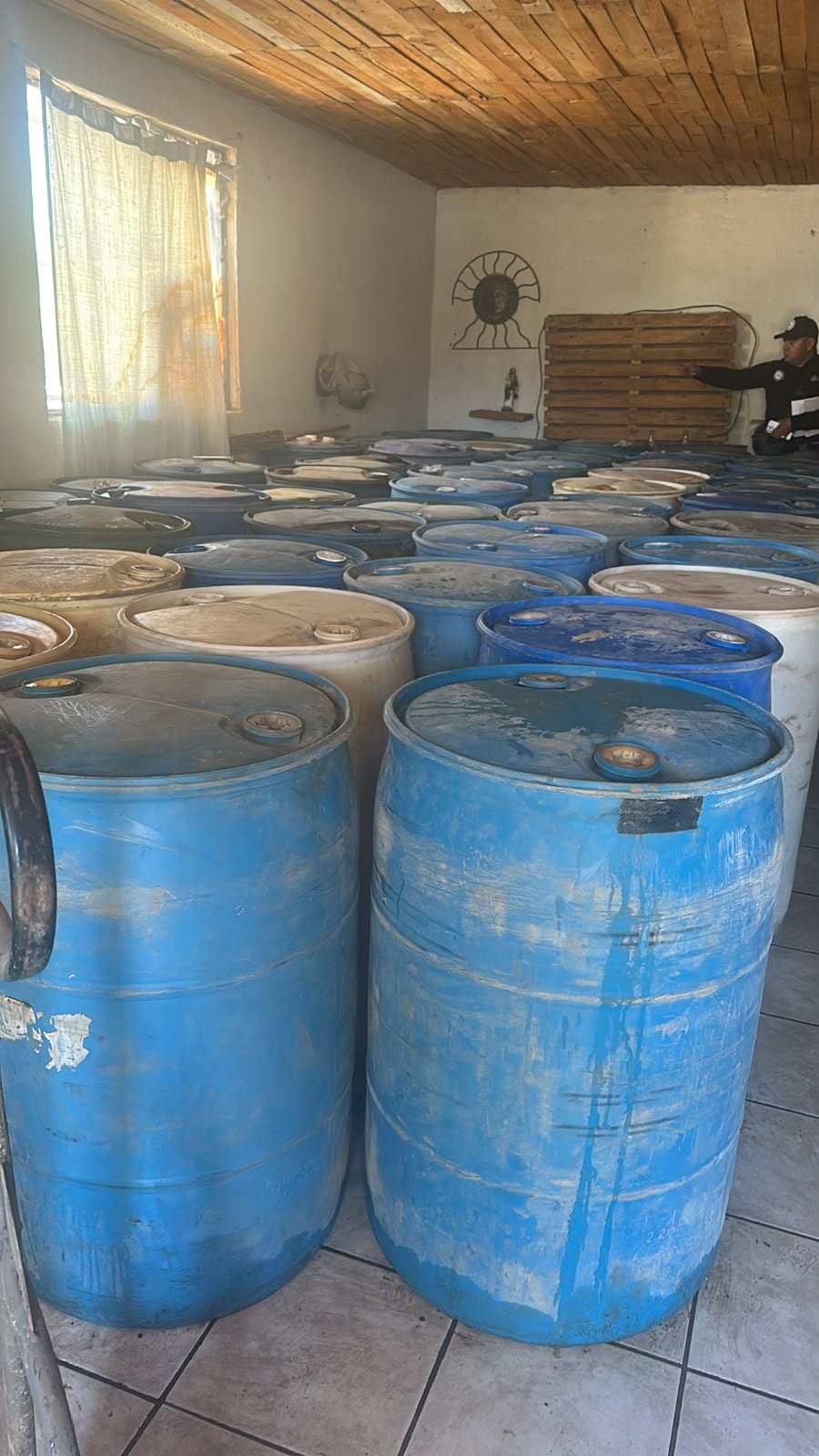 Uno de los detenidos es originario de Guerrero; el otro, de Playas de Rosarito. Ambos quedaron a disposición del Ministerio Público. Crédito: Especial