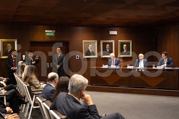 El BCRP lanza una edición especial por los 200 años de relaciones entre Perú y EE. UU.