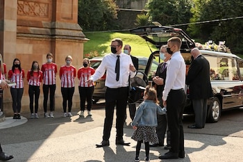 Imágenes del funeral de Samantha