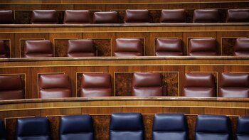 Los españoles confían más en