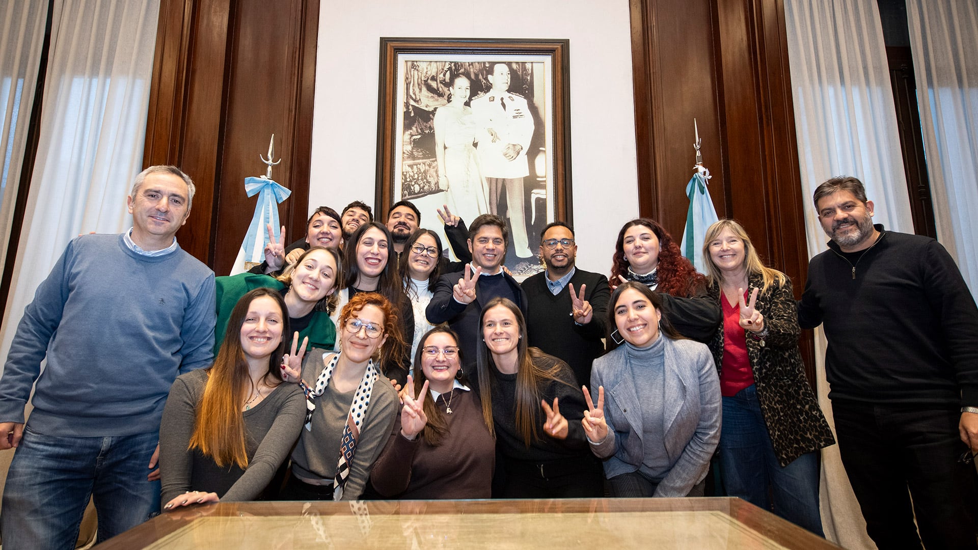 Axel Kicillof busca el voto sub 30 y envía referentes juveniles para tener presencia en las provincias