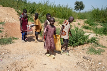 Juliet Samaniya, de 6 años,