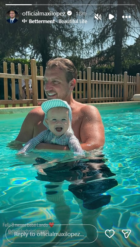 El exfutbolista optó por saludar a su hijo con una tierna foto de ambos en la piscina