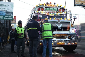 El viceministro de Transportes explicó por qué cada vez menos jóvenes eligen conducir camiones. La norma local y las condiciones laborales se cruzan con un mercado que crece. Cambiarlo exigiría reformas y formación más exigente (Foto cortesía Ministerio de Comunicaciones, Infraestructura y Vivienda)