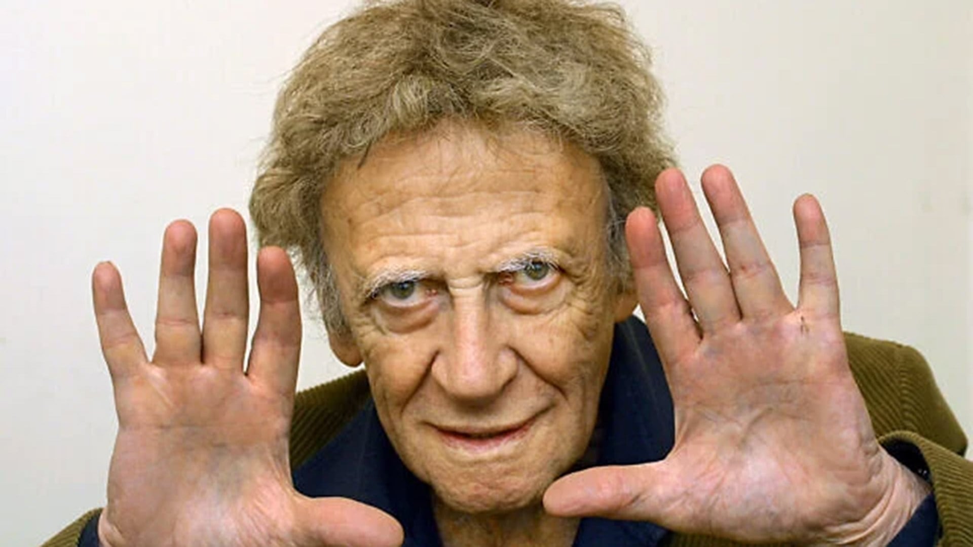 Marcel Marceau fotografiado en París, el 12 de febrero de 2003 (AP Photo/Laurent Emmanuel)