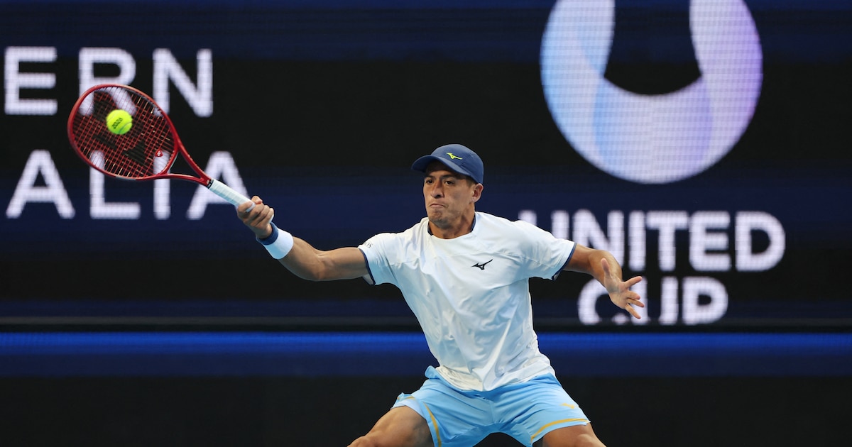 Sebastián Báez logra la mayor victoria de su carrera al derrotar a Taylor Fritz en la United Cup