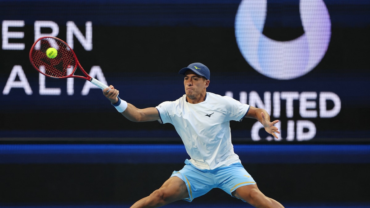 Sebastián Báez celebra tras vencer a Taylor Fritz en la United Cup