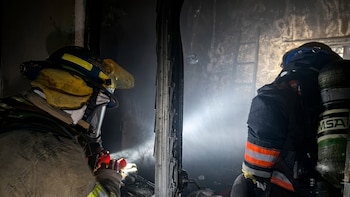 Muere una persona durante incendio de vivienda en San Salvador