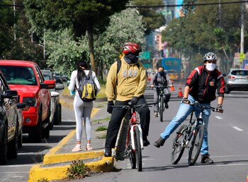 Vista de una "ciclovía emergente"