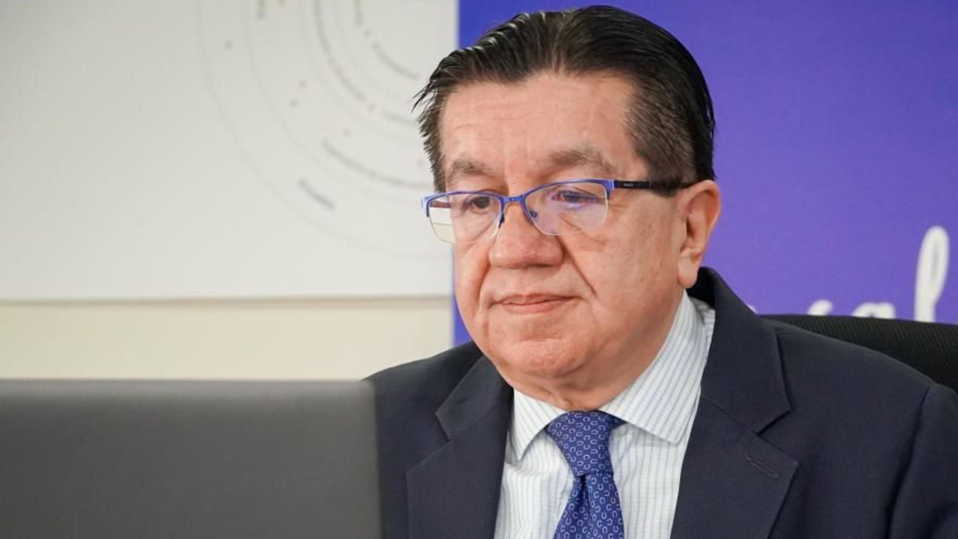 El exministro de Salud Fernando Ruiz cuestionó la iniciativa y la comparó con modelos antiguos de atención. Sus declaraciones se difundieron en redes sociales |Foto: Ministerio de Salud de Colombia