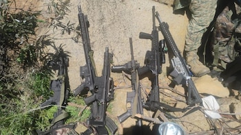 Armas aseguradas en Baja California. Crédito: FESC