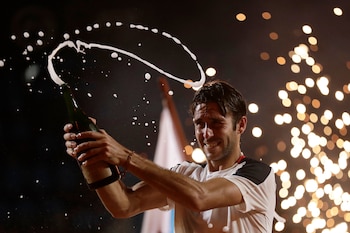 El argentino Tomás Etcheverry celebra
