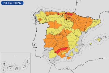 Mapa de alertas meteorológicas por temperaturas extremas para este martes, 23 de junio de 2026. (Aemet)
