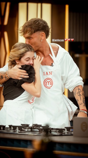 El abrazo de Ian Lucas