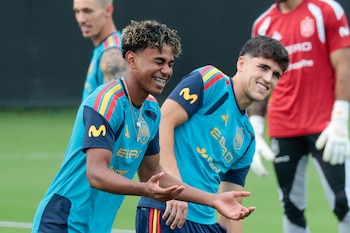 Lamine Yamal y Pau Cubarsí se perfilan como los principales candidatos al Trofeo Kopa por haber ganado el Mundial 2026 y por su gran rendimiento sostenido en competencias europeas. EFE/ Lavandeira Jr