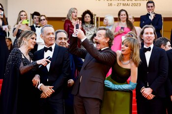 Tom Hanks, Bryan Cranston, Maya