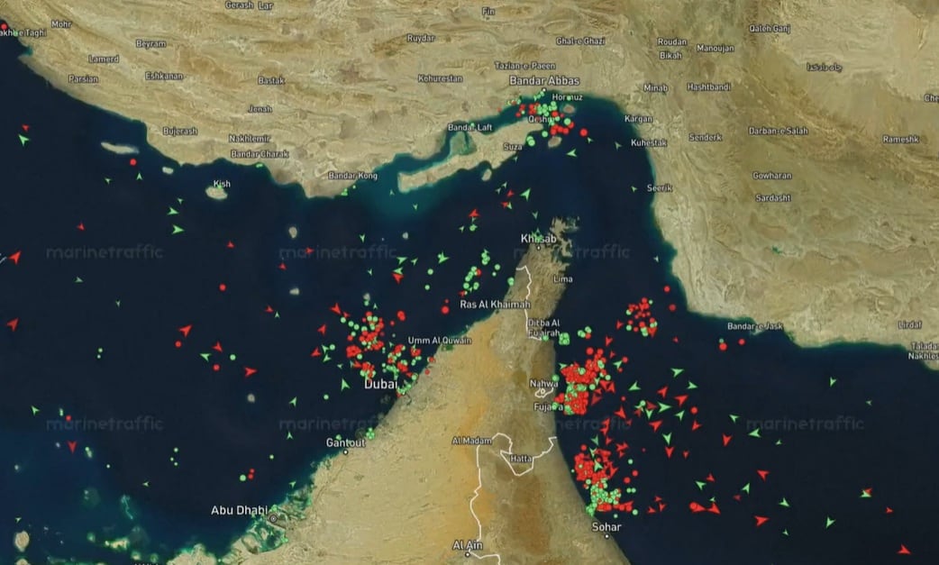 Así es el estrecho de Ormuz este 19 de agosto (Captura Reuters/Marine Traffic)