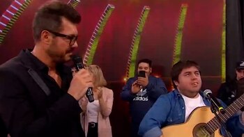 Darío Camaño, cantante ciego, emocionó