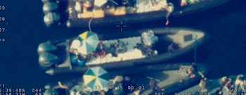 Varias narcolanchas en alta mar