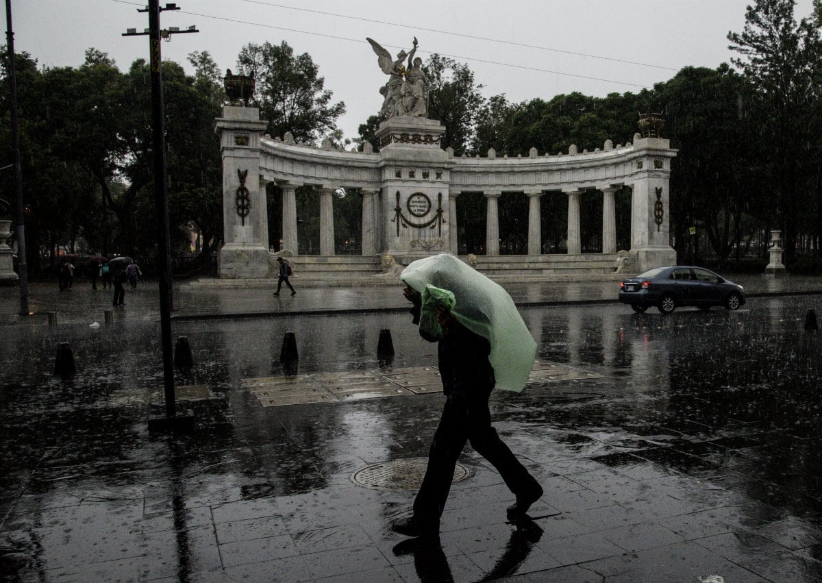 La temperatura que hay en la CDMX oscila entre los 22 y 27 grados. (CUARTOSCURO)