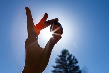 Cuando el huevo se parte